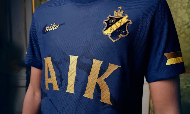 Un look royal pour le maillot de l'AIK Fotball pour la saison 2022