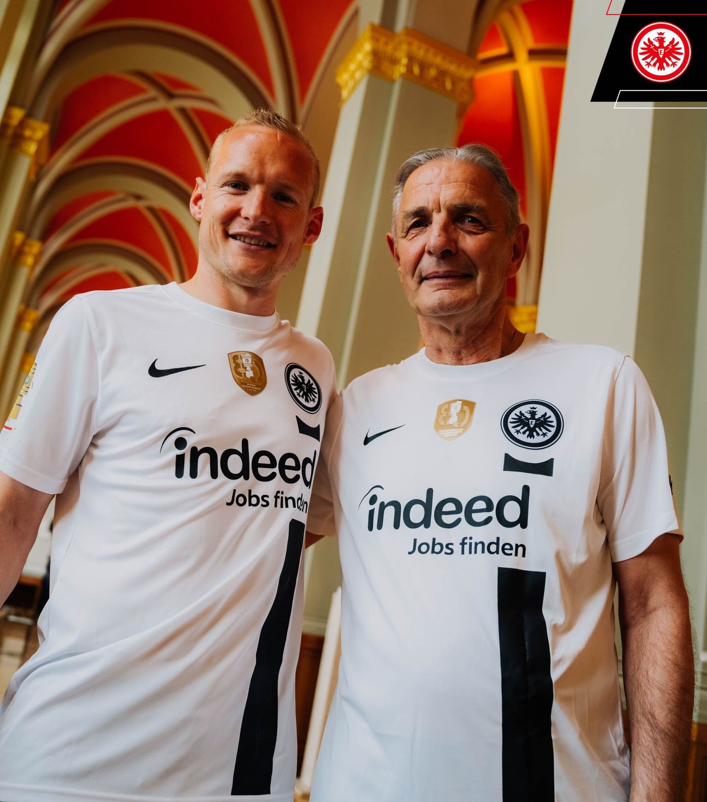 Voici le maillot de football Eintracht Frankfurt DFB Pokal Final 2023