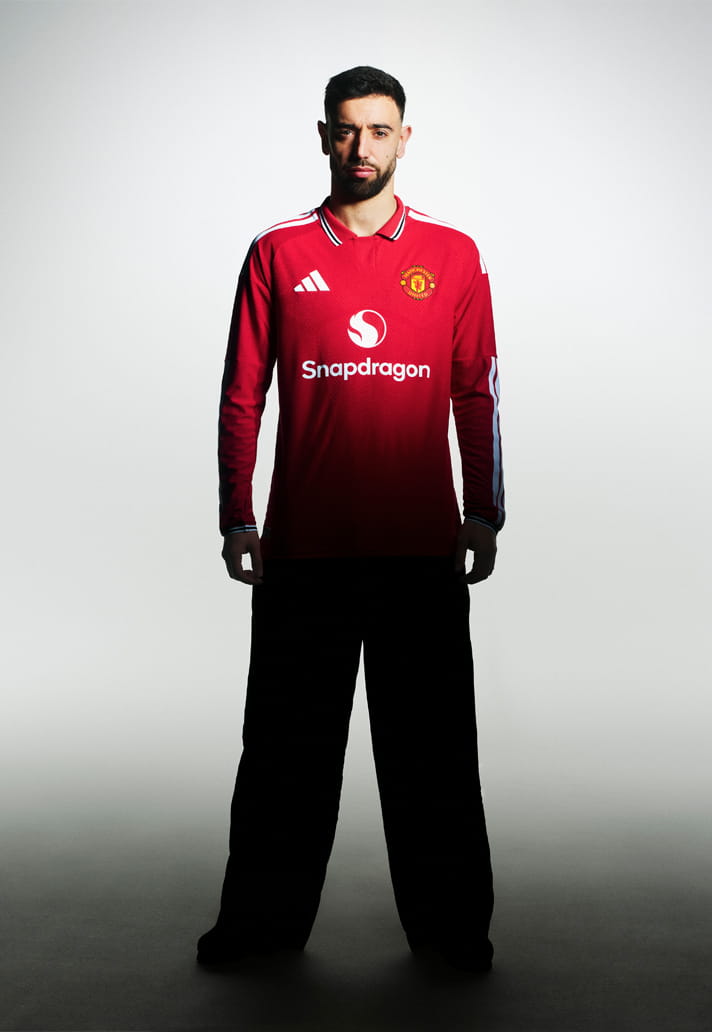 Maillot domicile Manchester United 2026-2027 inspire du maillot de 1977