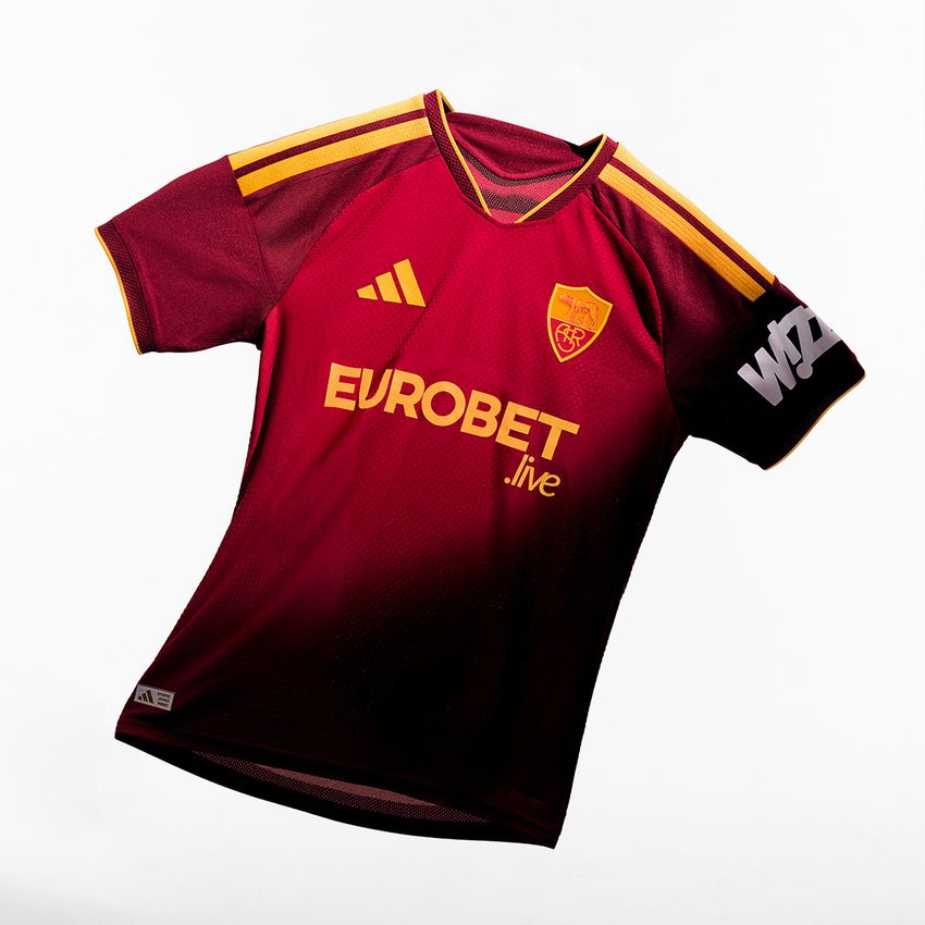 Le maillot domicile de l'AS Roma 2026-2027 respire l'ADN du club