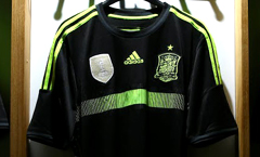 maillot_football_espagne_noir.jpg