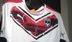 bordeuaxuitshirt.jpg (1)