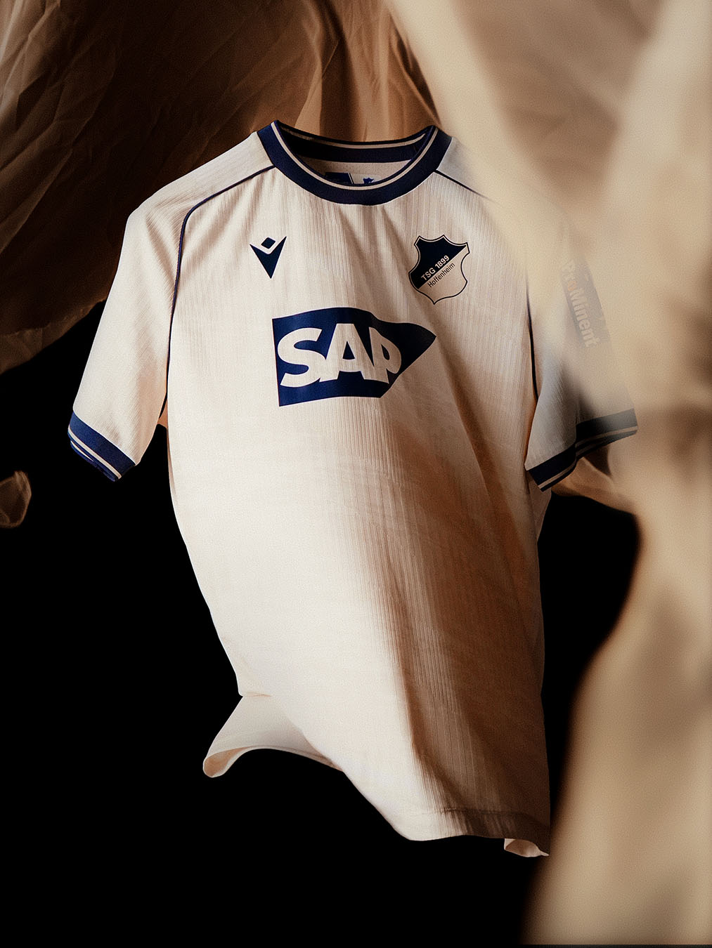 Les maillots du TSG Hoffenheim 2026-2027 signés Macron