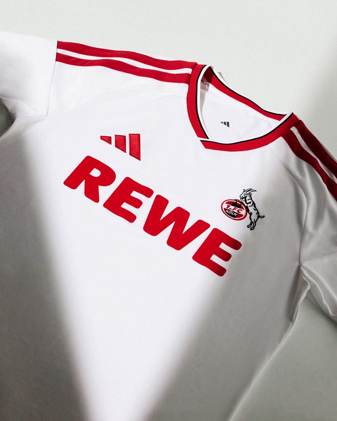 Voici les maillots du 1. FC Köln 2026-2027 d'adidas
