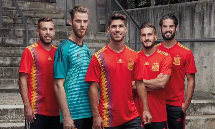 Le maillot de l'Espagne domicile de la Coupe du Monde 2018