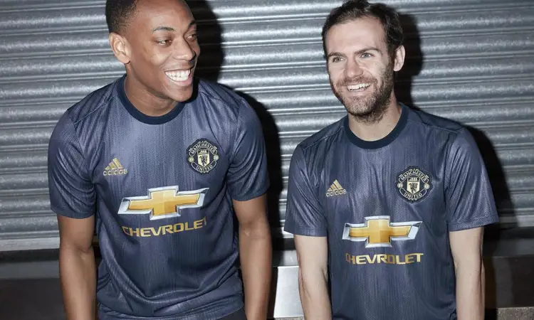 Troisième maillot du Manchester United 2018/2019