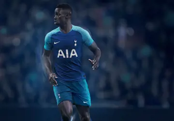 tottenham-hotspur-uit-shirt-2018-2019.jpg