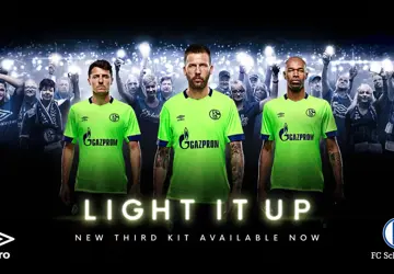 schalke-04-3e-shirt-2018-2019.jpg