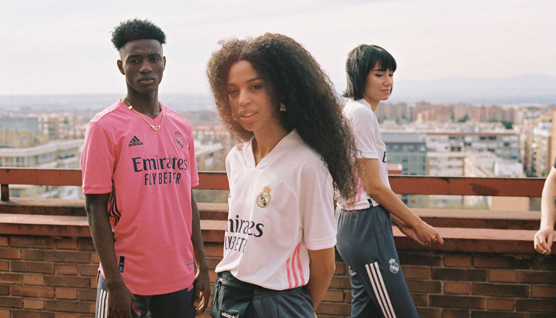 real-madrid-uitshirt-2020-2021.jpg