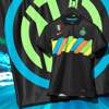 inter-milan-uitshirt-2021-2022-zwart.jpg
