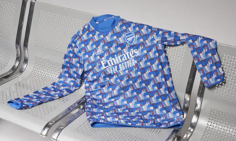 Maillot d échauffement Arsenal 2022 hommage à la ligne Piccadilly