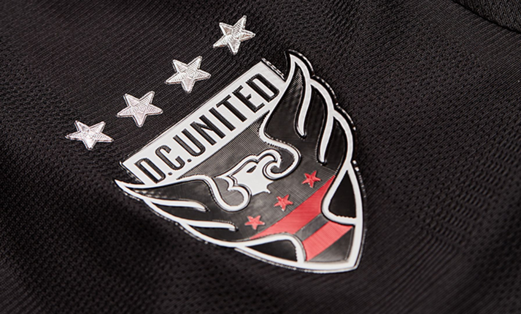 dc-united-thuisshirt-22-23.jpg