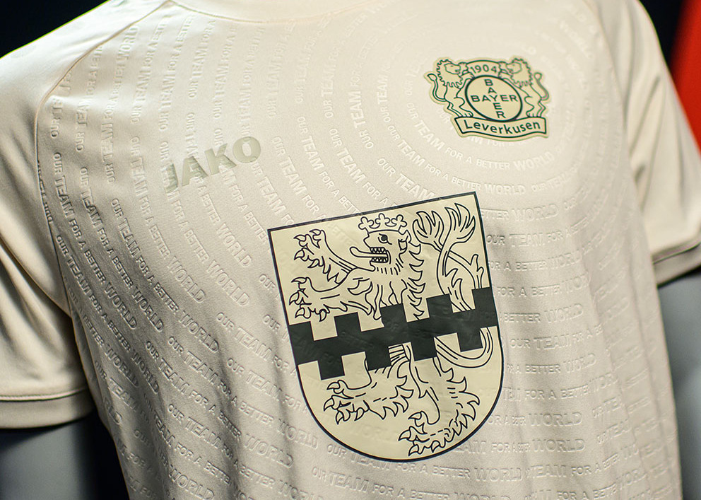bayer-leverkusen-derby-voetbalshirt-22.jpg