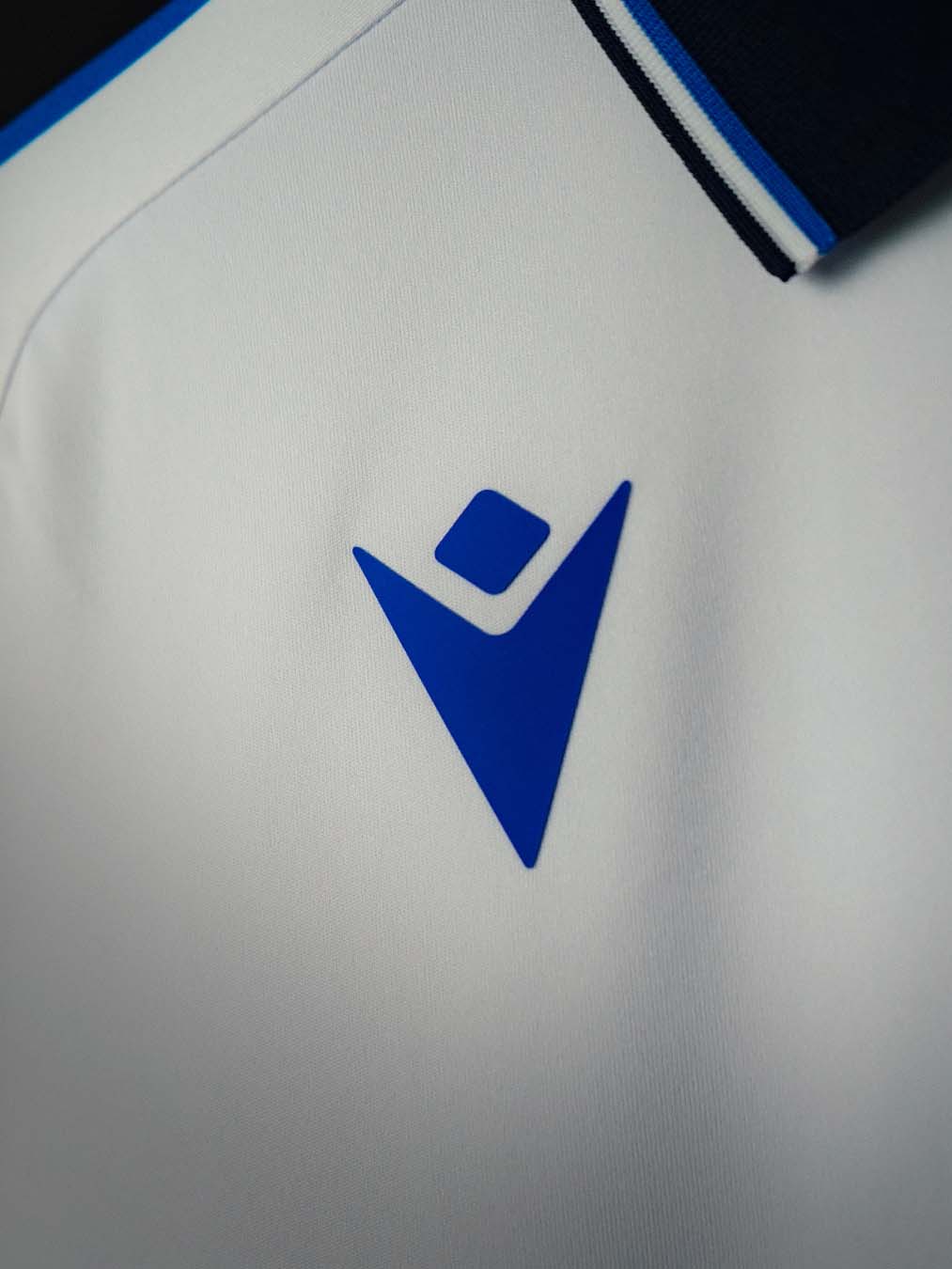 Maillot domicile de l'AJ Auxerre 2026-2027 : hommage au titre de 1996