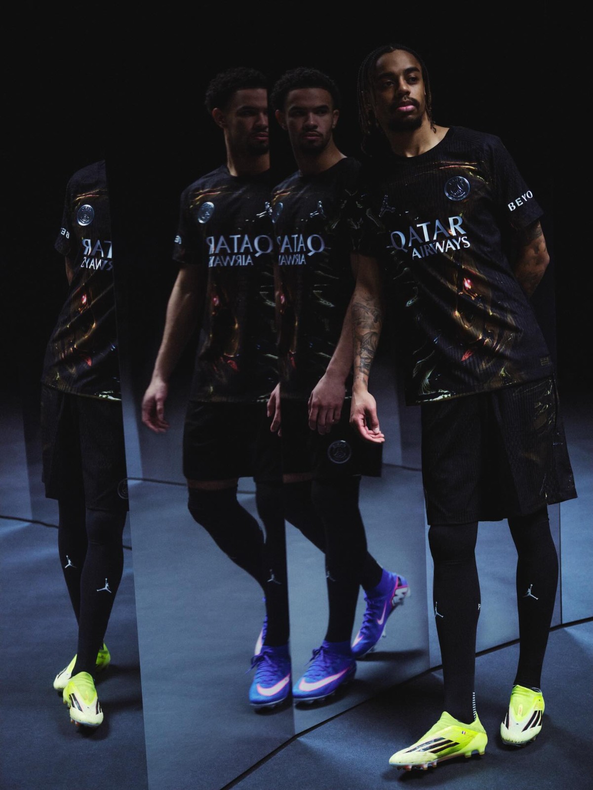 Cinquieme maillot Paris Saint-Germain 2025-2026 Night Edition