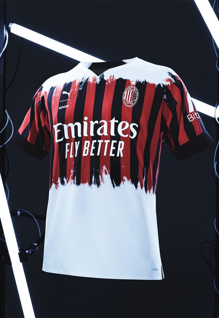 4ème maillot de l'AC Milan 2022