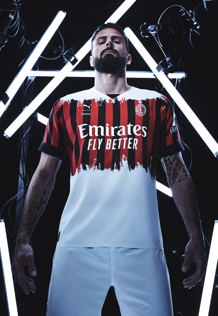 4ème maillot de l'AC Milan 2022