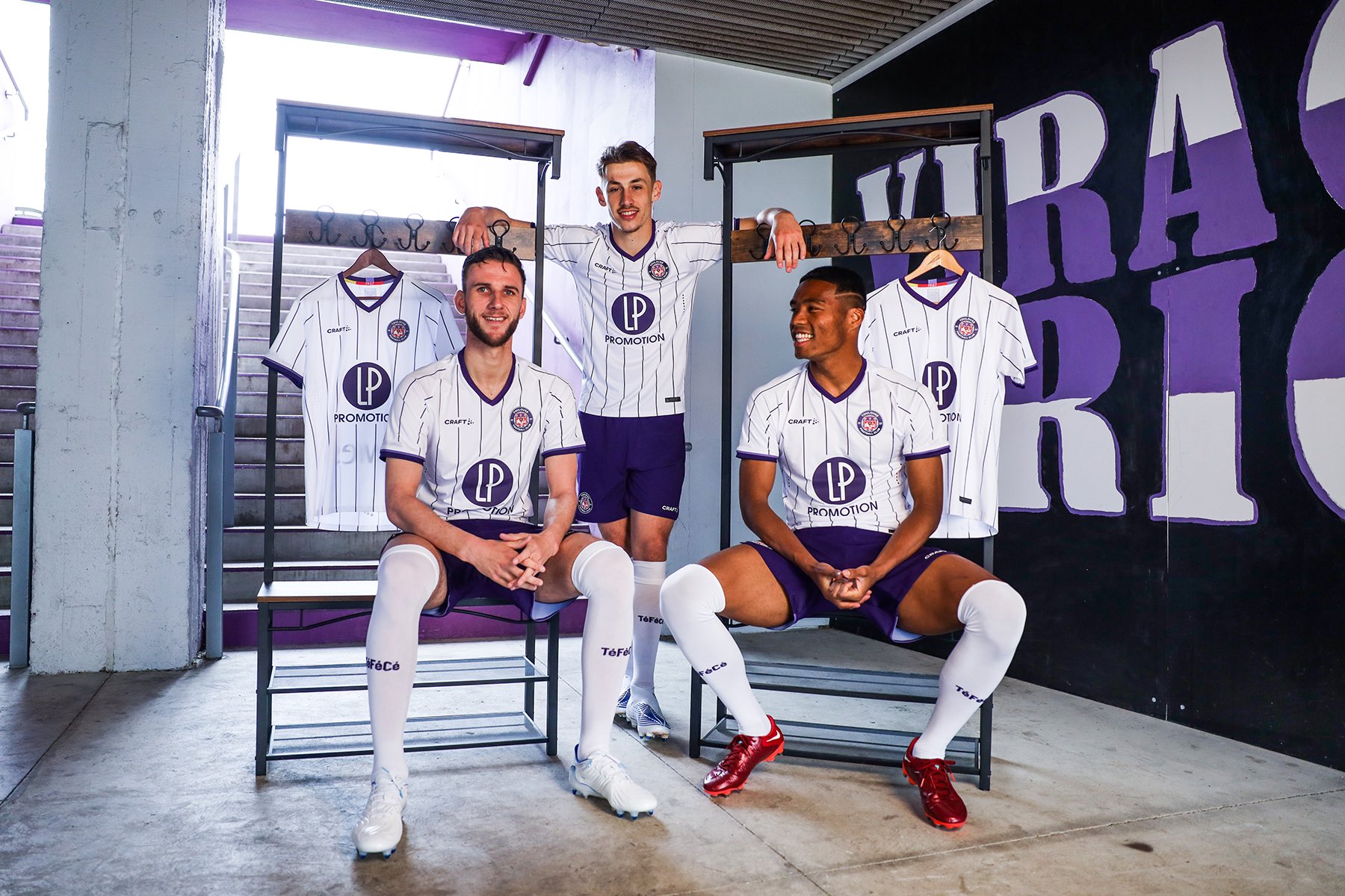 maillot-domicile-toulouse-2022-2023-d.jpeg