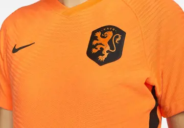 oranje-leeuwinnen-voetbalshirts-2022-2023.jpg