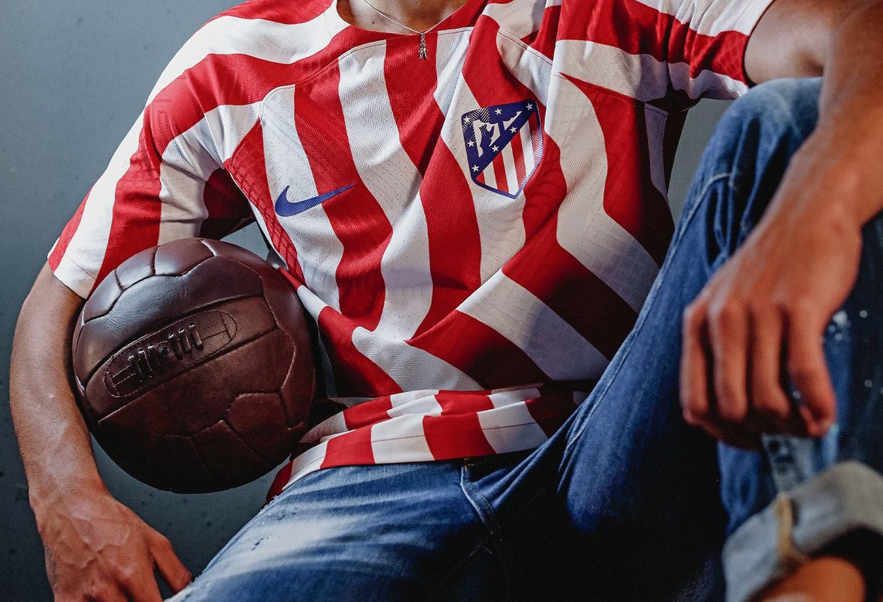 atletico-madrid-thuisshirt-2022-2023-c.jpg