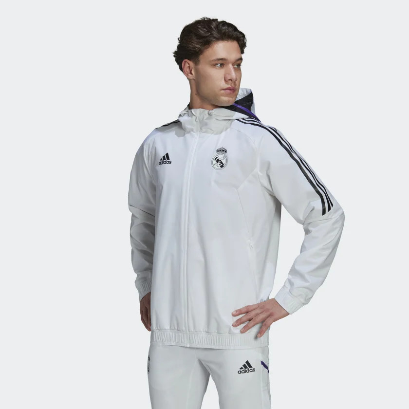 Veste de présentation du Real Madrid 2022-2023