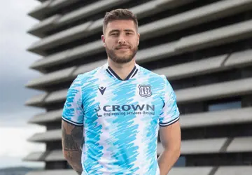 dundee-fc-voetbalshirts-22-23.jpg