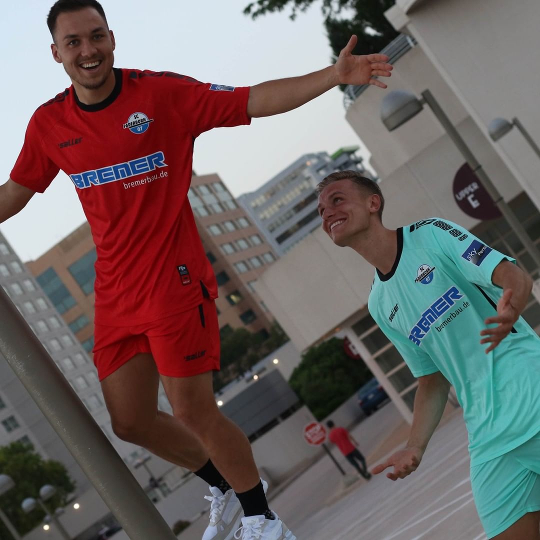 Maillots extérieur du SC Paderborn 2022-2023