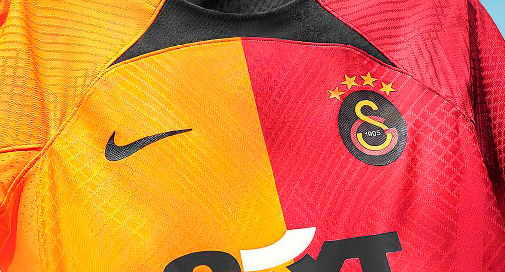 galatasaray-thuisshirt-2022-2023.jpg