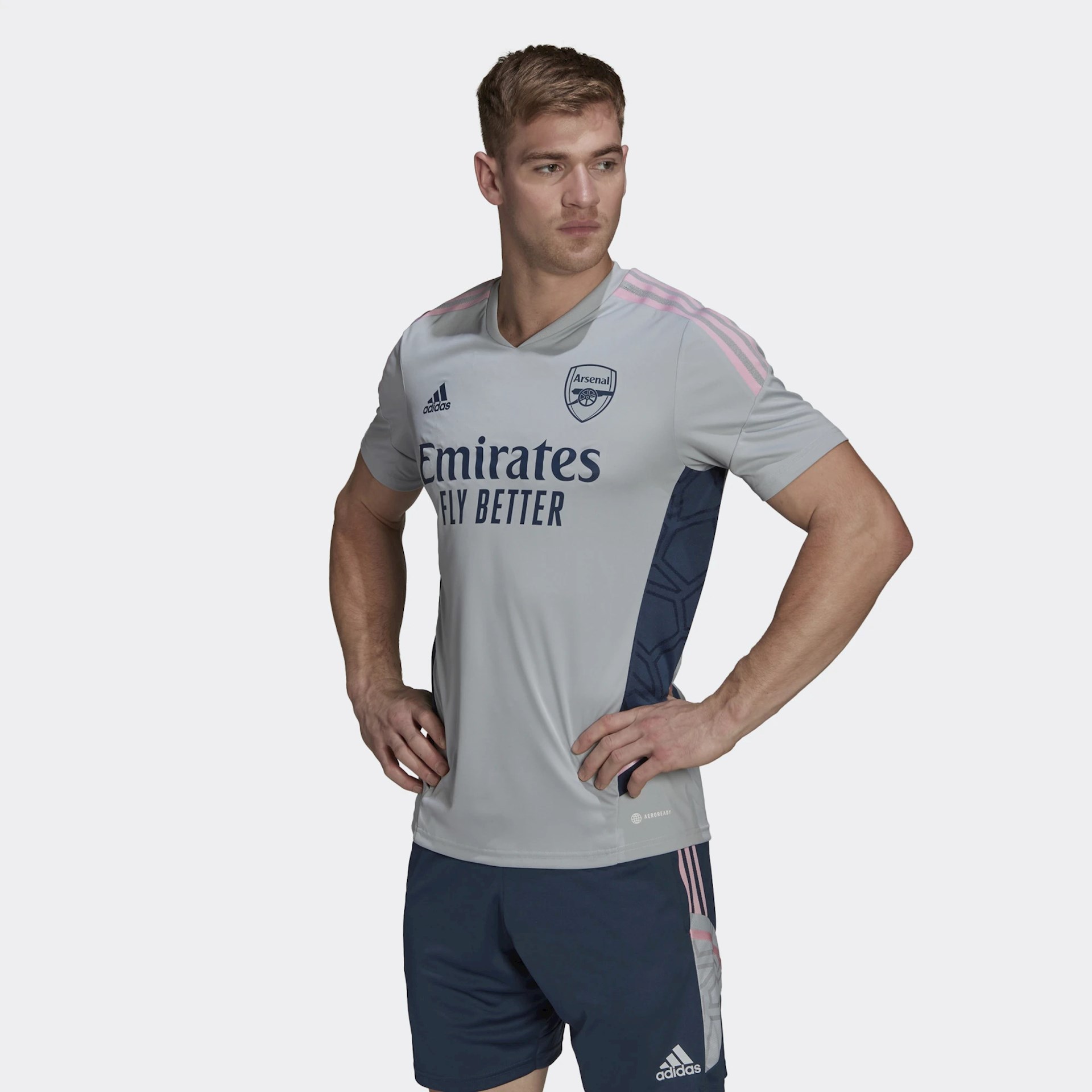 Maillot d'entraînement gris/rose d'Arsenal 2022-2023