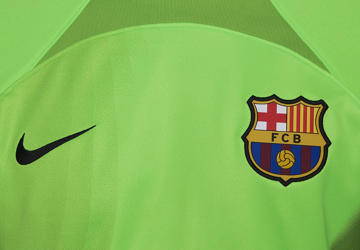 barcelona-keepersshirt-2022-2023-groen.jpg