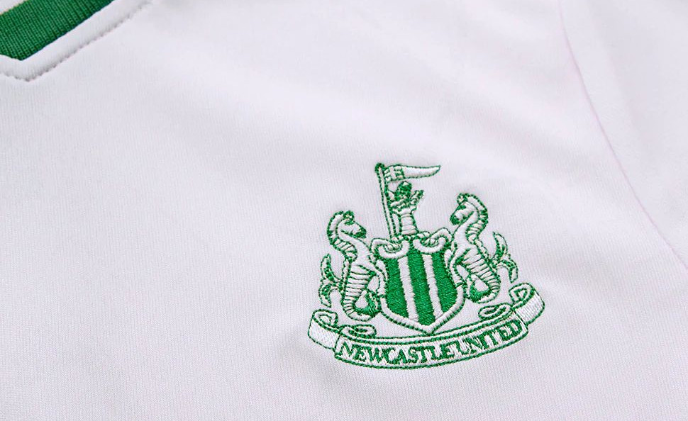 newcastle-united-3e-voetbalshirt-22-23.jpg