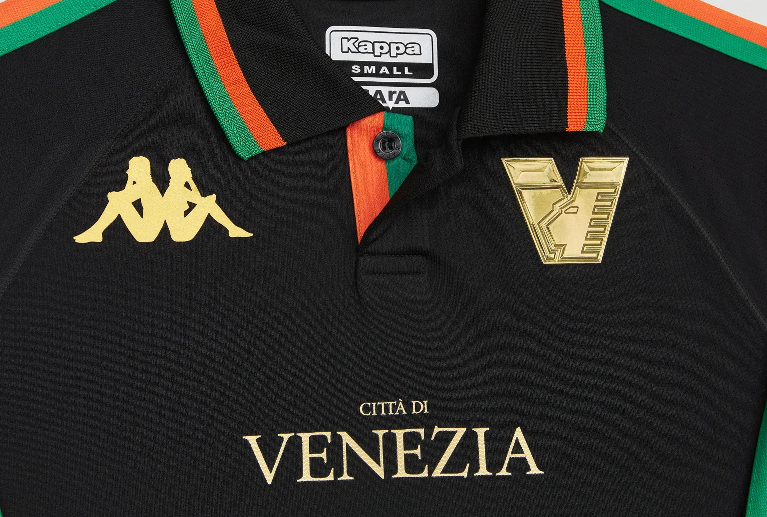 venezia-fc-voetbalshirts-2022-2023.jpg