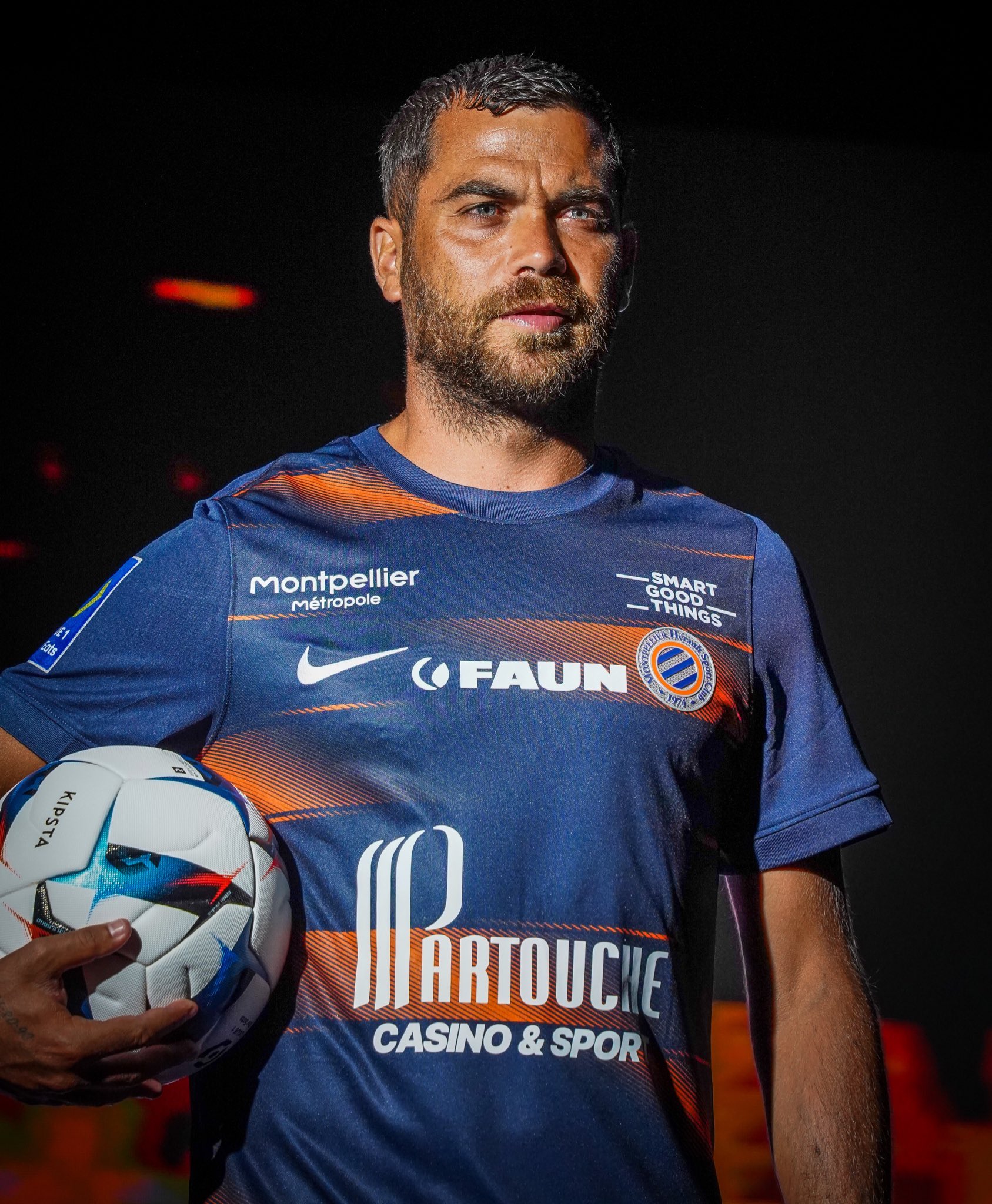 Maillot domicile du Montpellier Hérault SC 2022-2023