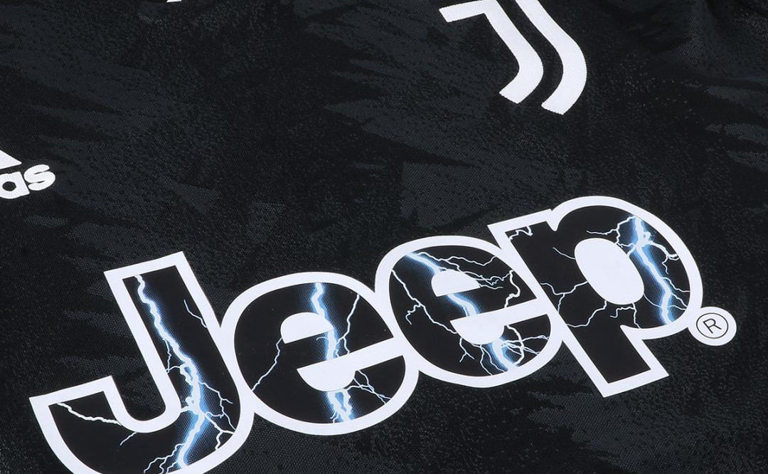 juventus-uitshirt-2022-2023-d.jpg