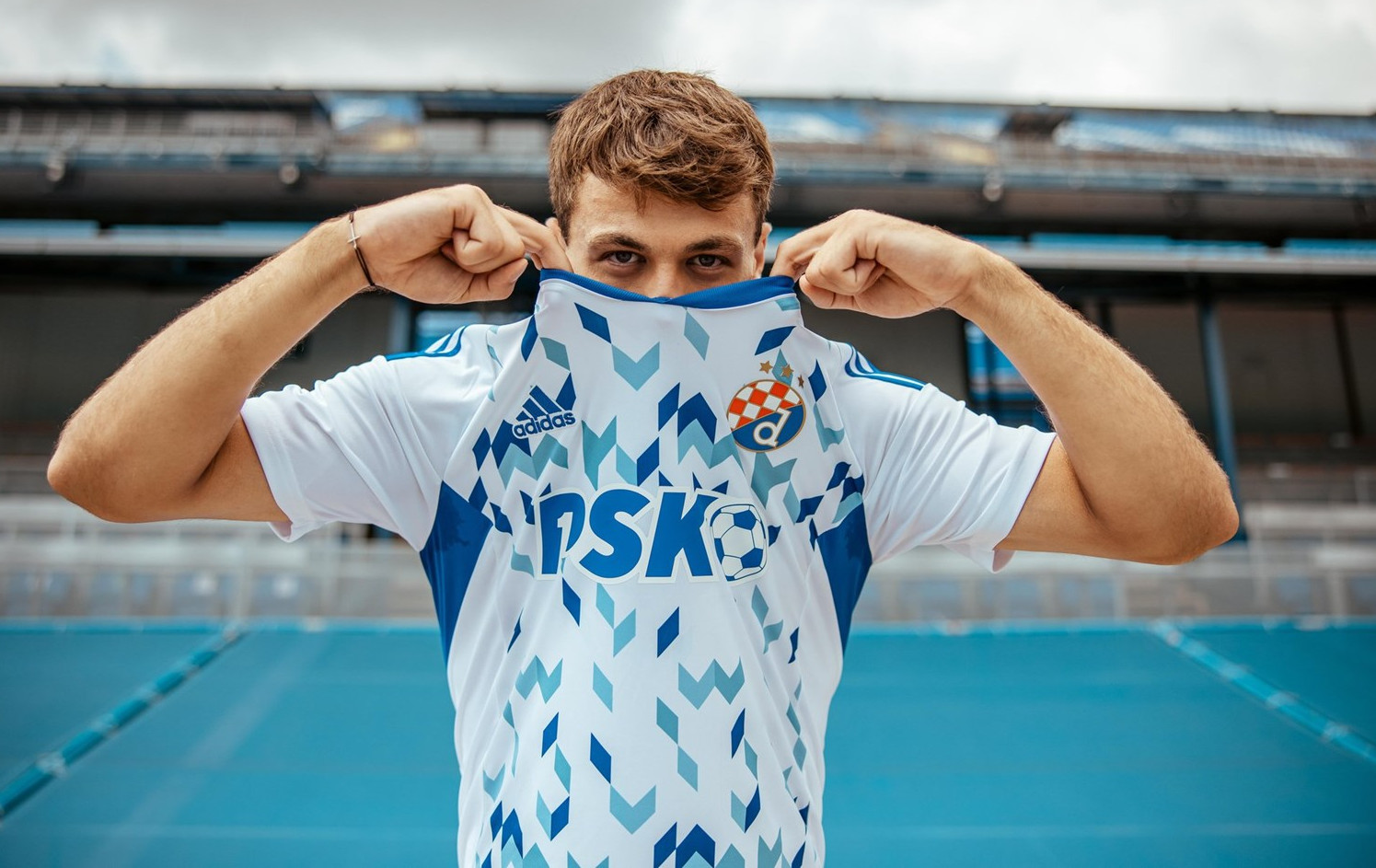 dinamo-zagreb-voetbalshirts-2022-2023.jpeg