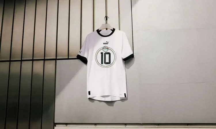 Maillot extérieur de l'Égypte 2022-2023