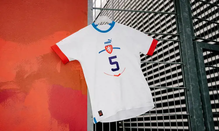 Maillots de football de la République tchèque 2022-2023