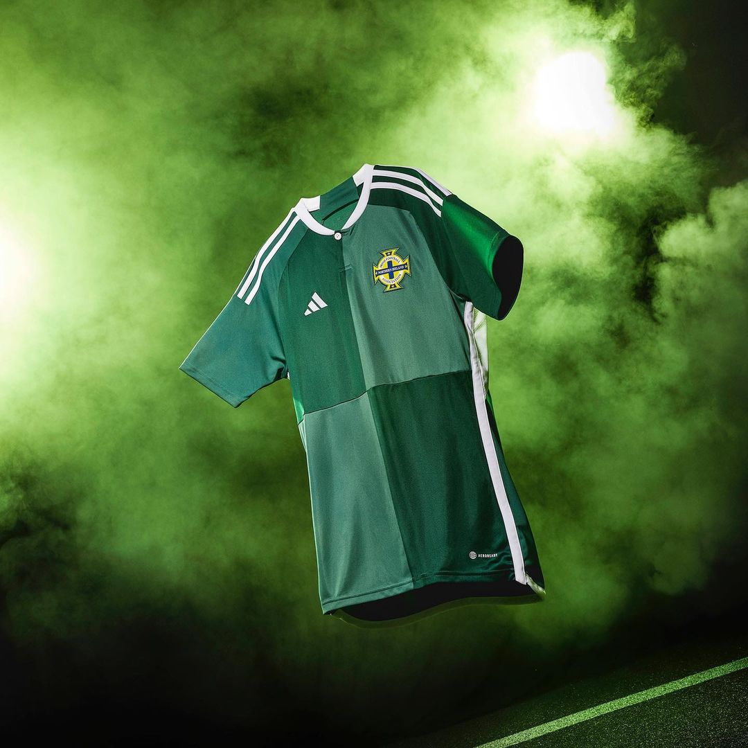 Maillot domicile Irlande du Nord 2022-2023