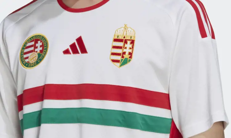 Maillots de football de la Hongrie 2022-2023
