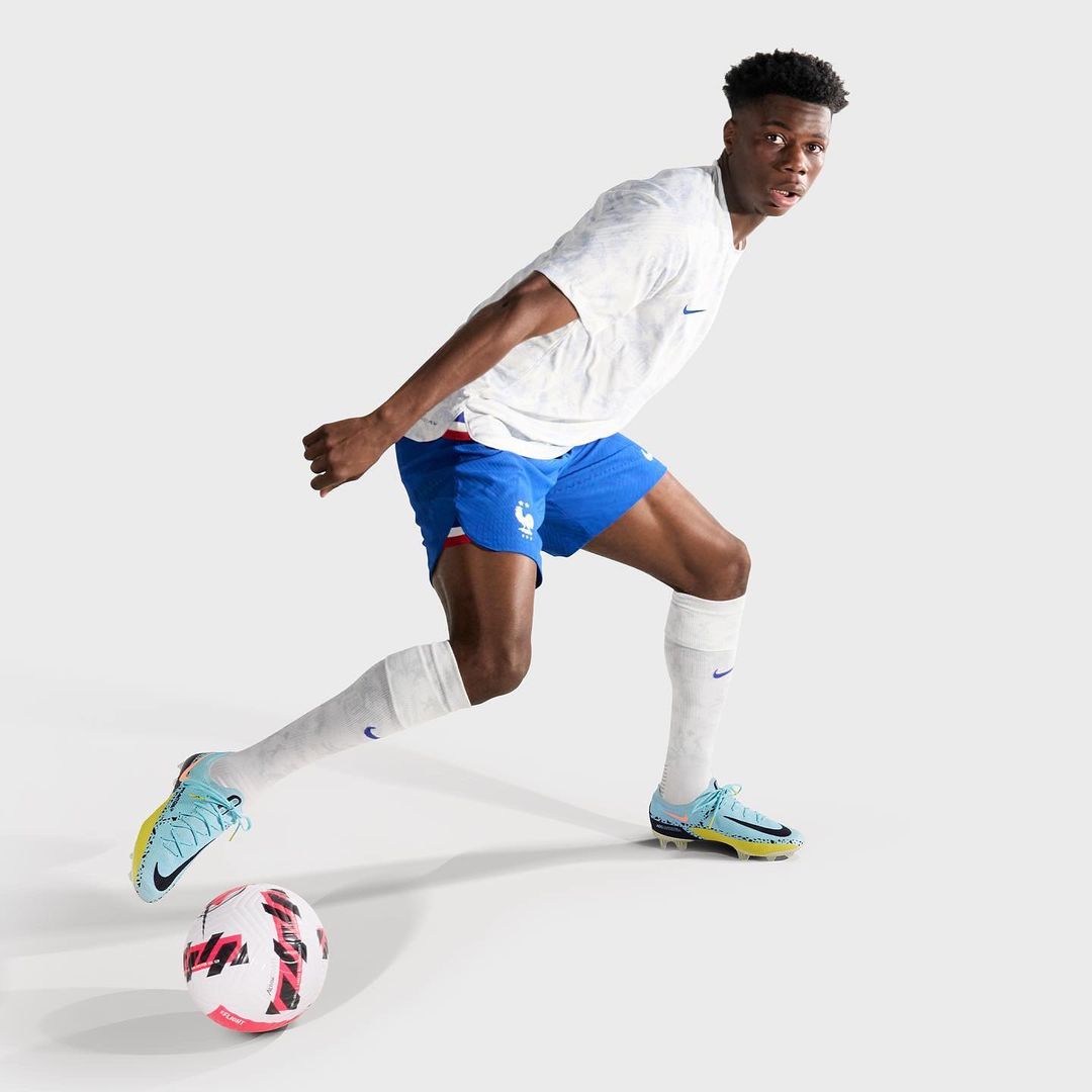 Maillot extérieur de l'Équipe de France 2022-2023