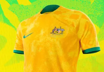 australie-voetbalshirts-2022-2023.jpg