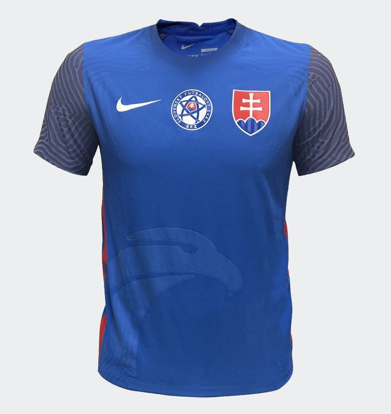 Maillot domicile de la Slovaquie 2022-2023