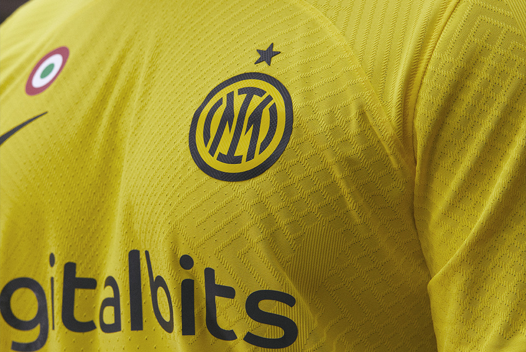 inter-milan-3e-voetbalshirt-2022-2023-c.jpg (1)