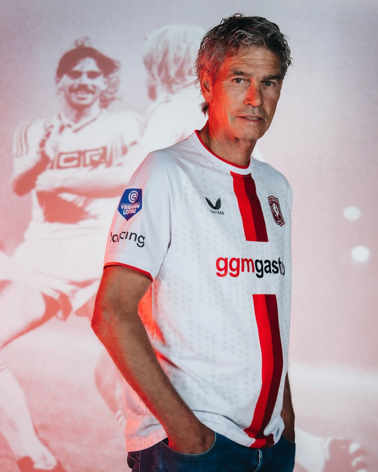 Les maillots du FC Twente 2026-2027 célèbrent le maillot du titre, les supporters en déplacement et Het Diekman
