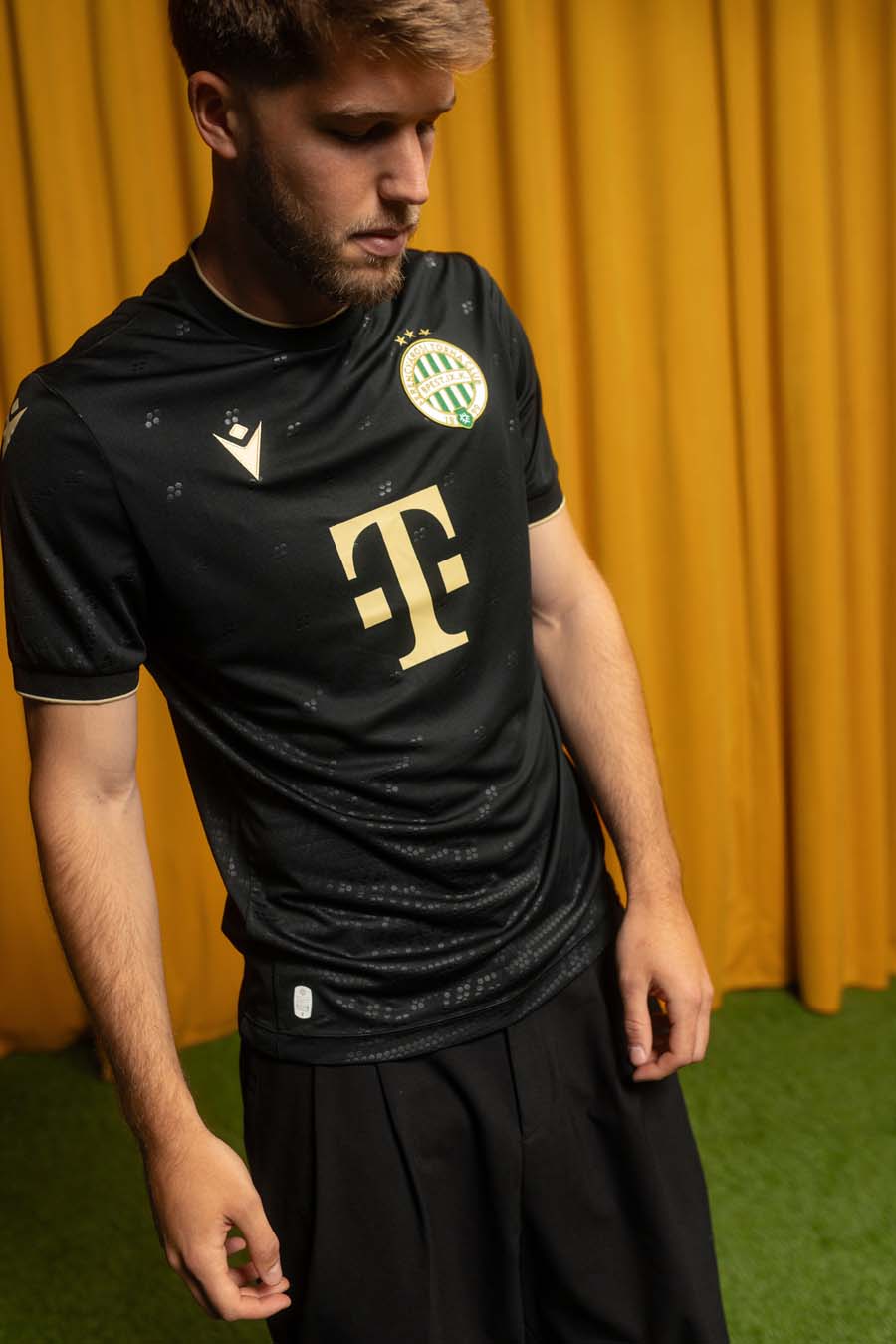 Maillot extérieur du Ferencváros 2026-2027 : hommage au toit du musée