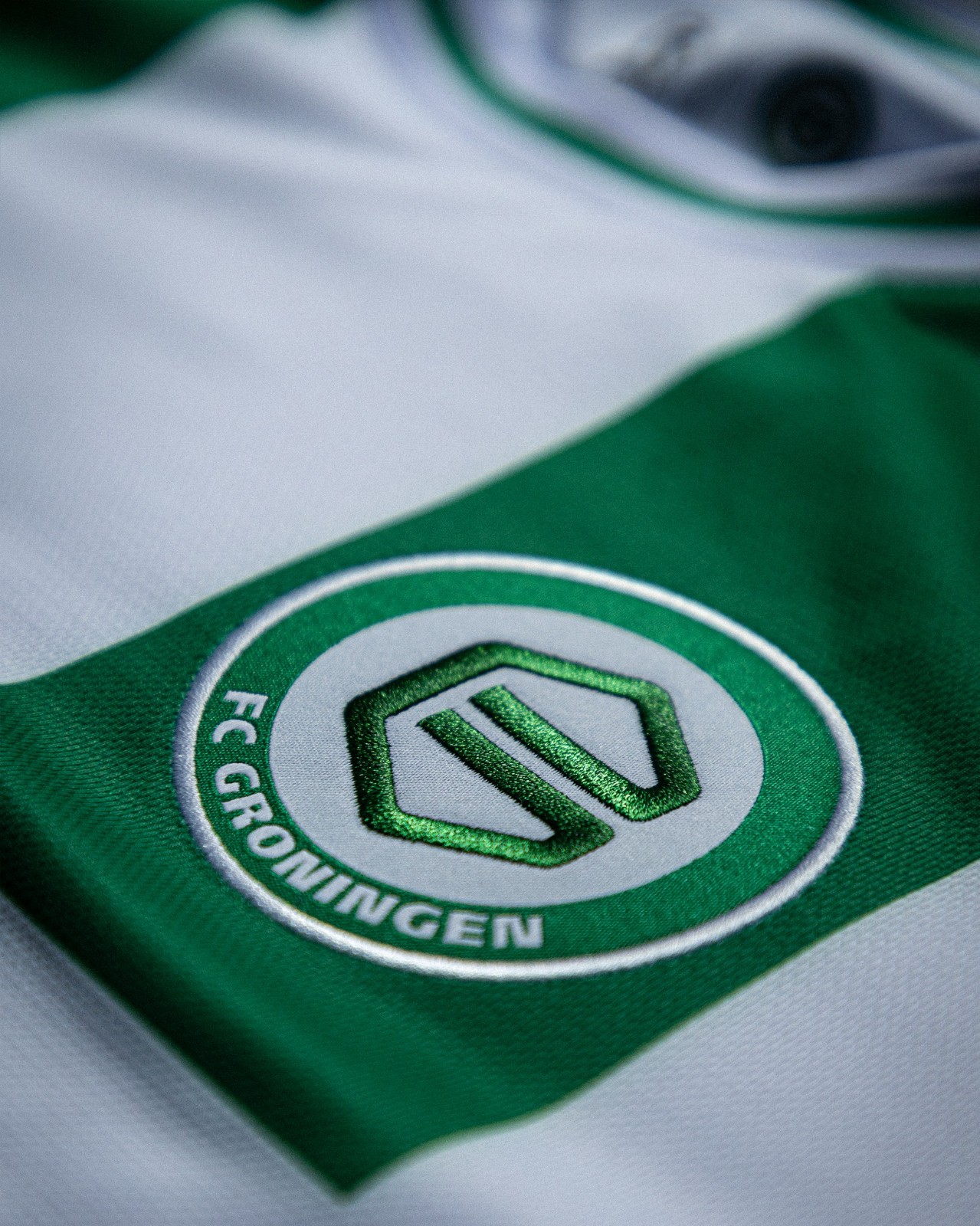Maillots FC Groningen 2026-2027 hommage au G et au violet !