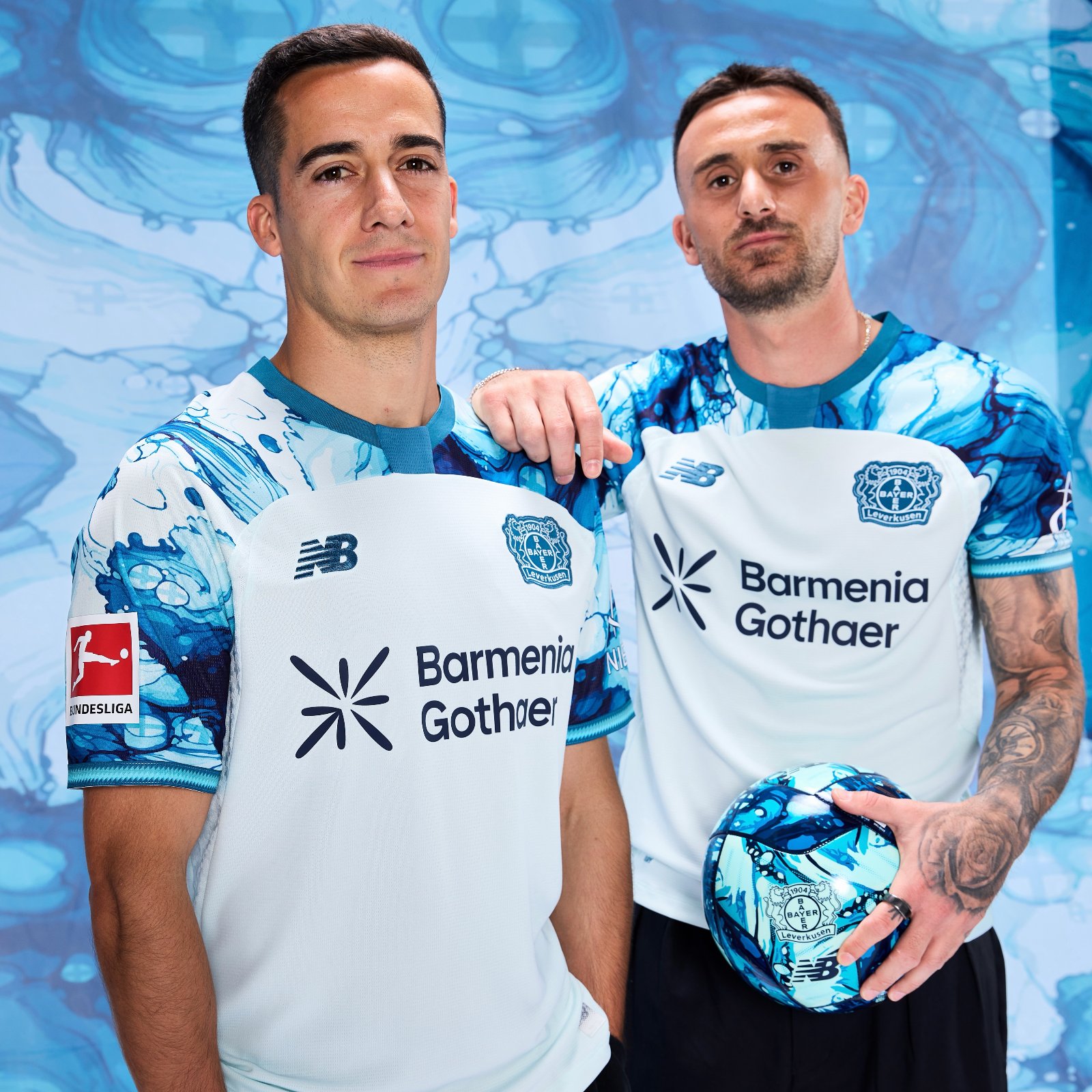 Les maillots du Bayer Leverkusen 2026-2027 inspirés de la BayArena et de la « City of Colours »