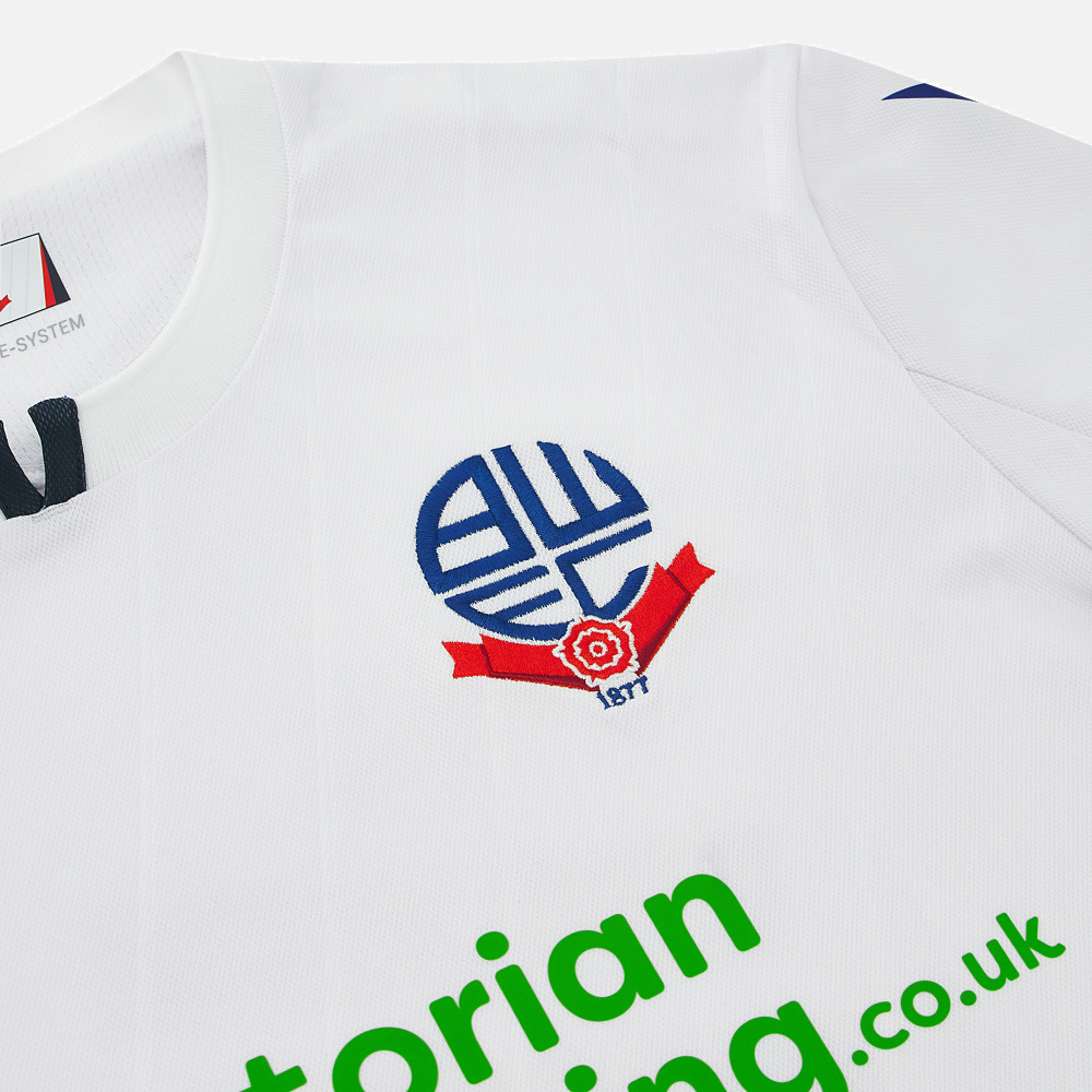 Maillot domicile Bolton Wanderers 2026-2027 inspire du maillot 2006