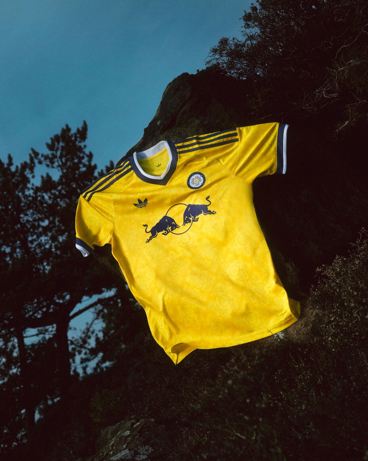 Le maillot extérieur de Leeds United 2026-2027 rend hommage à la rose du Yorkshire