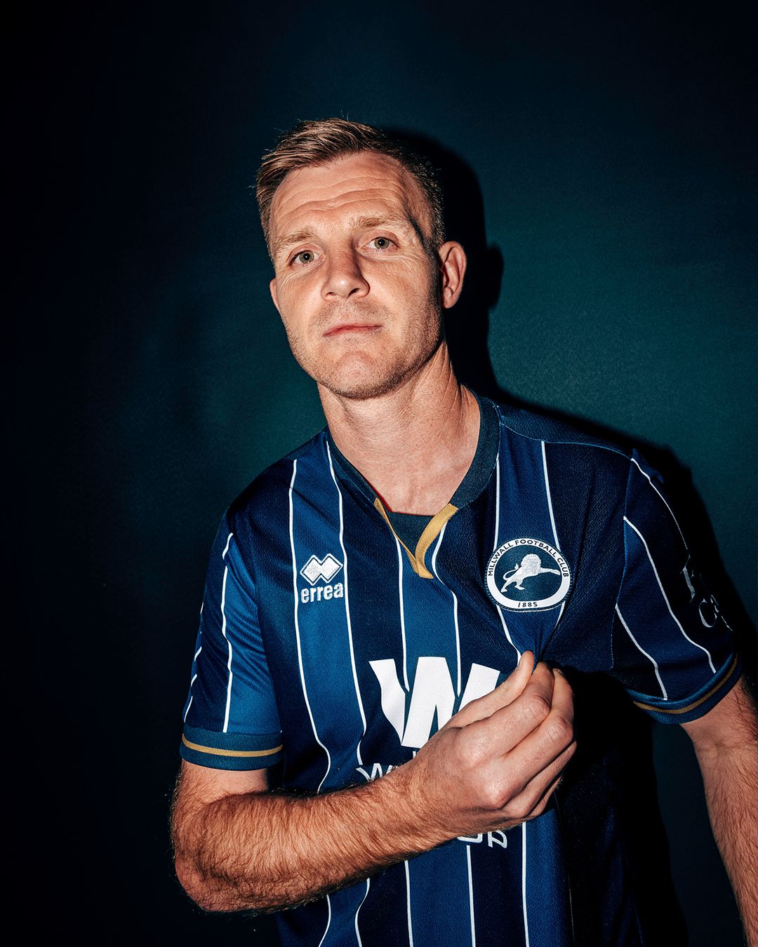 Maillot domicile Millwall FC 2026-2027 inspire du maillot d il y a dix ans